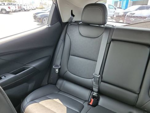 Used 2023 Chevrolet Bolt LT w/ Infotainment Package FWD image 14
