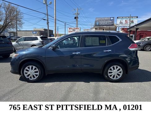 Used 2016 Nissan Rogue S w/ Appearance Package AWD/4WD image 4