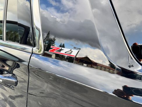 Used 2019 Chevrolet Tahoe LT image 47