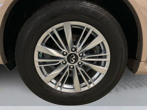 Used 2019 INFINITI QX80 Luxe image 19