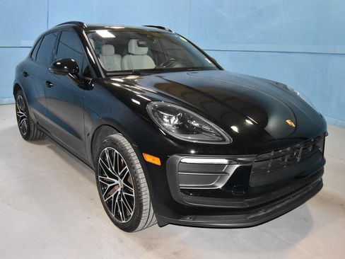 Used 2023 Porsche Macan Turbo AWD/4WD image 24