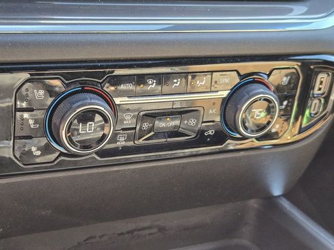 Used 2024 Chevrolet Silverado 2500 High Country w/ High Country Premium Package image 7