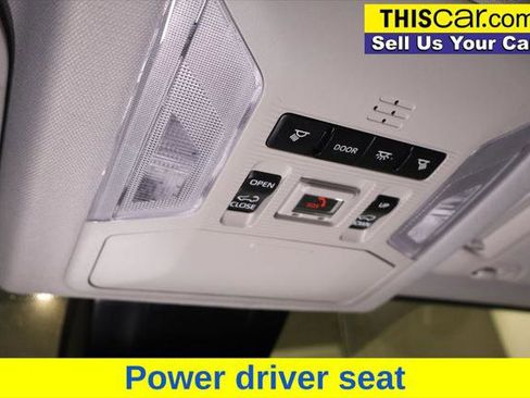 Used 2021 Toyota RAV4 XLE Premium image 16