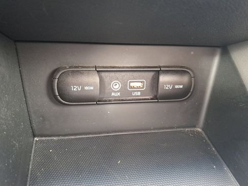 Used 2019 Kia Niro LX image 23