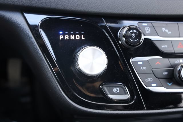 Used 2026 Chrysler Pacifica Select FWD image 49