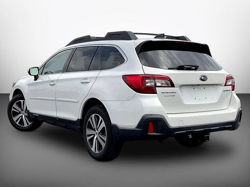 Used 2019 Subaru Outback 2.5i Limited AWD/4WD image 4