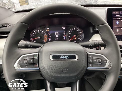 Used 2025 Jeep Compass Limited AWD/4WD image 30