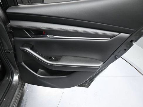 Used 2024 MAZDA MAZDA3 s FWD image 15