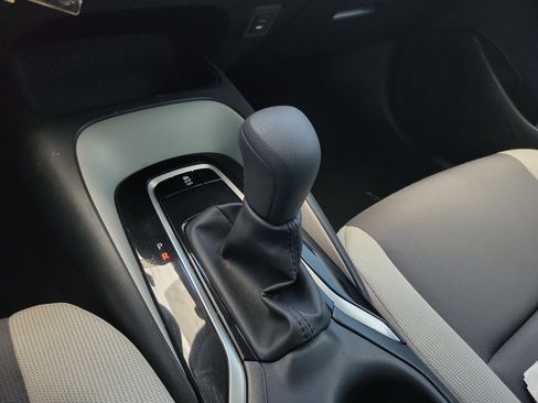 Used 2023 Toyota Corolla LE FWD image 28