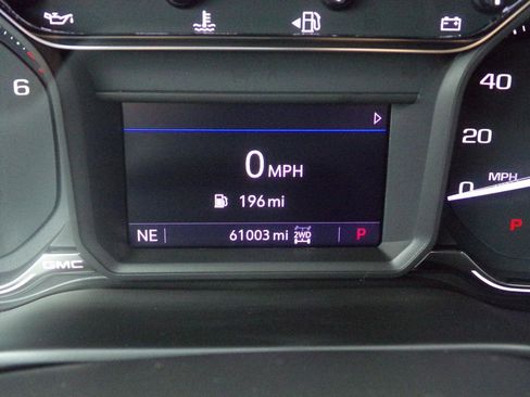 Used 2022 GMC Sierra 1500 Elevation AWD/4WD image 9