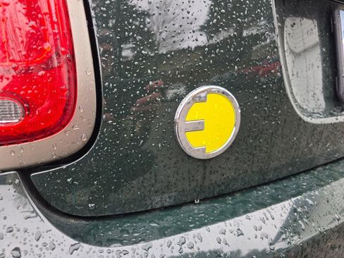 Used 2024 MINI Cooper SE w/ MINI Resolute Edition image 14