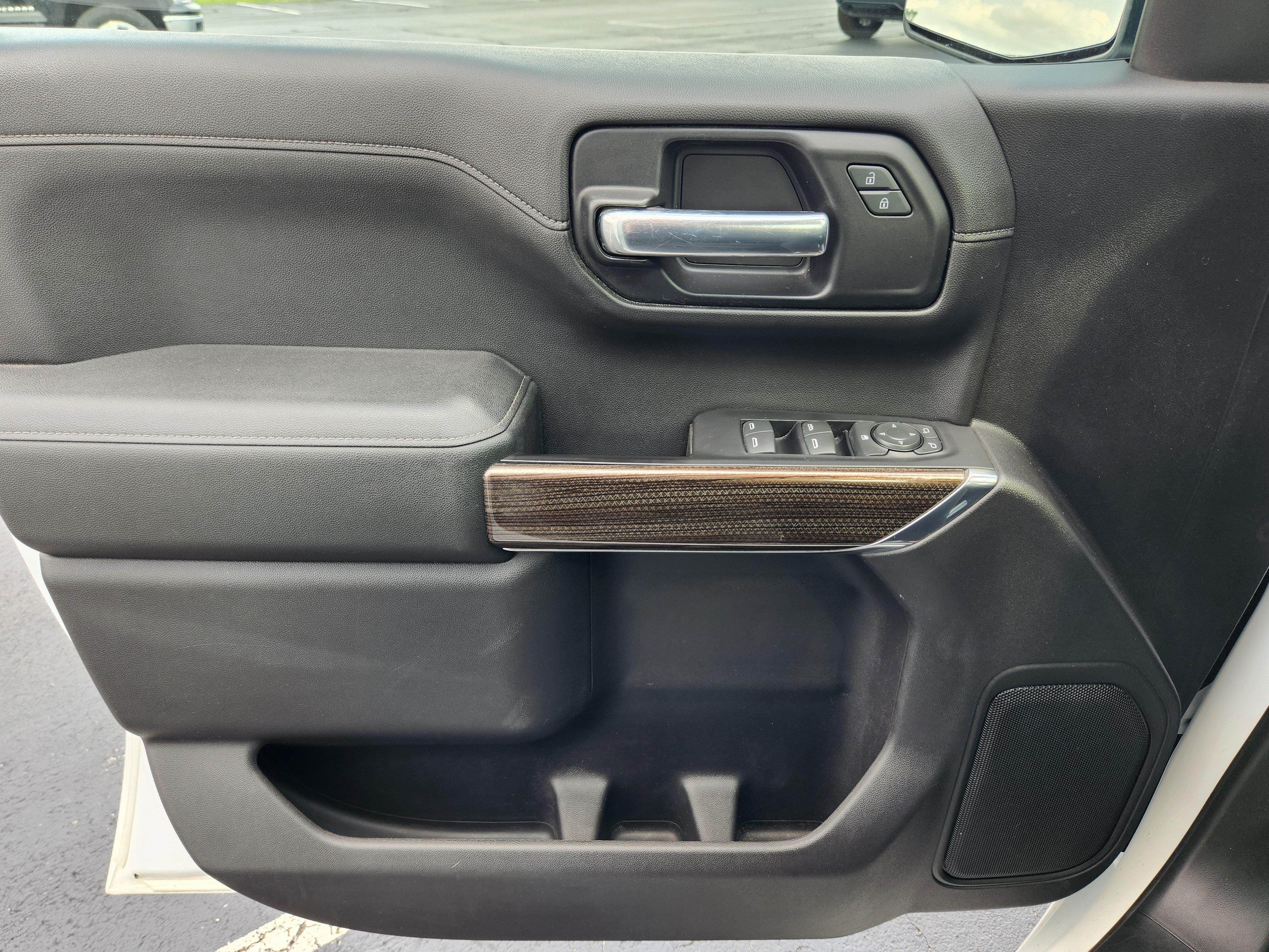 Used 2020 Chevrolet Silverado 1500 LT w/ All-Star Edition AWD/4WD image 23