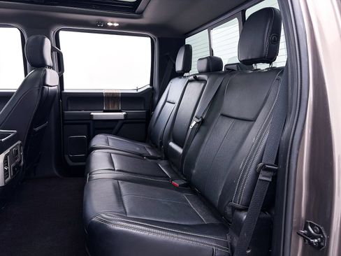 Used 2019 Ford F150 Lariat w/ Equipment Group 502A Luxury image 40