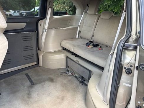 Used 2011 Honda Odyssey EX image 7