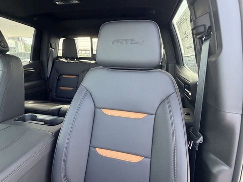 New 2026 GMC Sierra 1500 AT4 w/ AT4 Premium Package AWD/4WD image 22