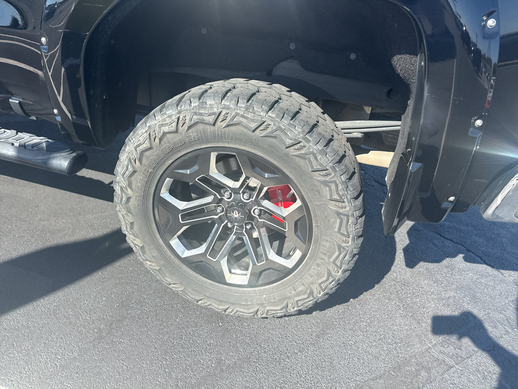 Used 2019 GMC Sierra 1500 SLT w/ SLT Premium Plus Package AWD/4WD image 5