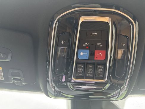 Used 2022 Jeep Grand Cherokee Summit image 26