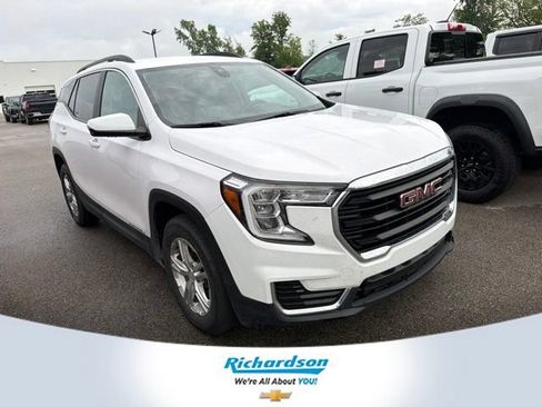 Used 2022 GMC Terrain SLE w/ Driver Convenience Package AWD/4WD image 1