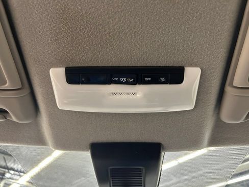 Used 2021 Nissan Kicks S FWD image 24