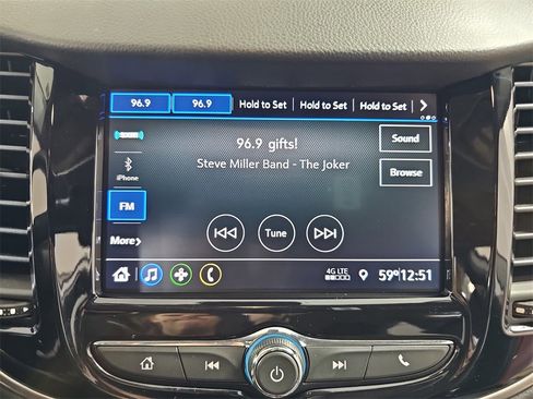 Certified 2022 Chevrolet Trax LT w/ LT Convenience Package image 26