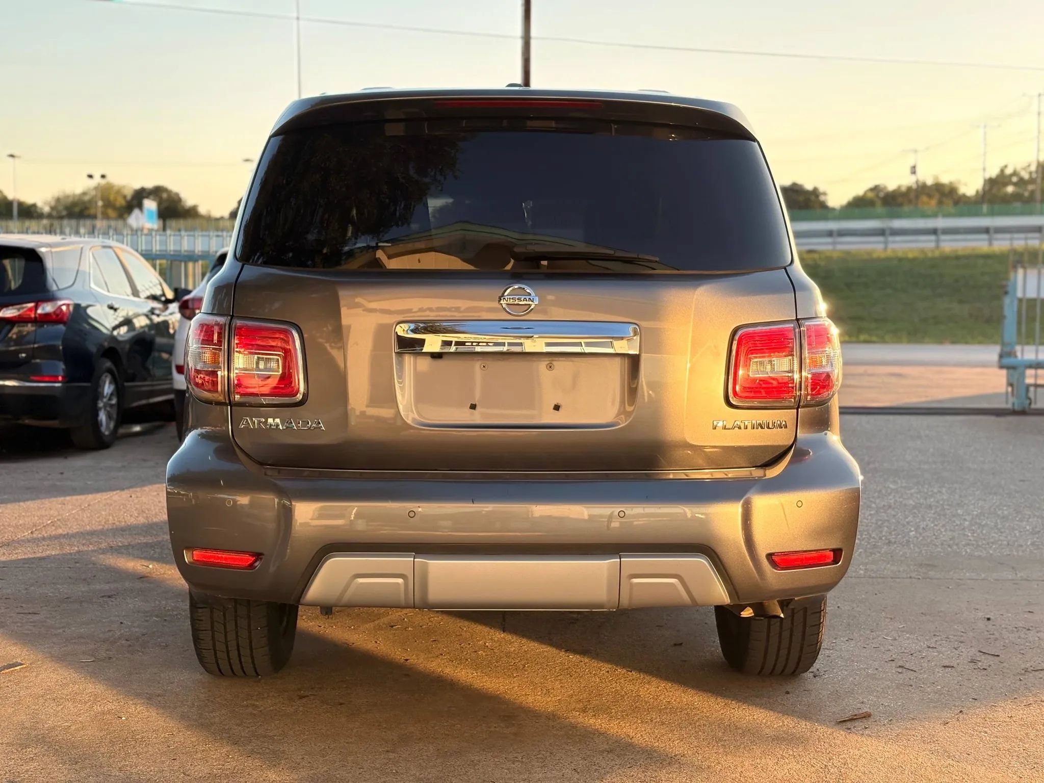 Used 2017 Nissan Armada Platinum w/ Captain Seat Package RWD image 4