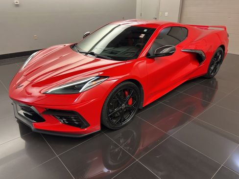 Used 2020 Chevrolet Corvette Stingray Premium Cpe w/ 3LT Preferred Equipment Group image 3