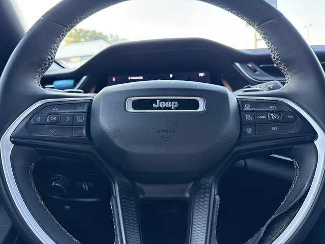 Used 2023 Jeep Grand Cherokee L Laredo AWD/4WD image 22