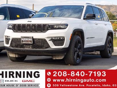 Used 2023 Jeep Grand Cherokee Limited w/ Black Appearance Package