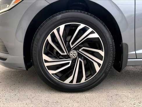 Used 2020 Volkswagen Jetta SEL FWD image 9