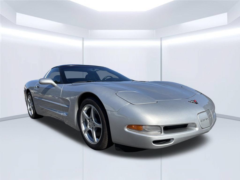 Used 2001 Chevrolet Corvette Coupe w/ Preferred Equipment Group2 RWD image 8