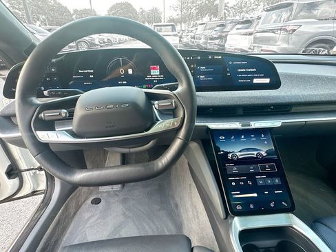 Used 2024 Lucid Air Touring image 12
