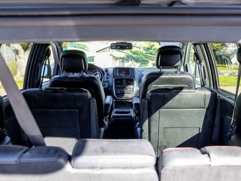 Used 2019 Dodge Grand Caravan GT image 15