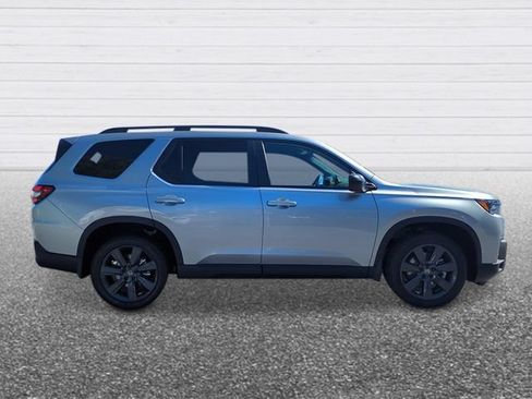 New 2026 Honda Pilot Sport image 6