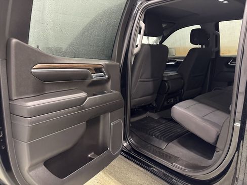 Used 2023 Chevrolet Silverado 1500 LT image 30
