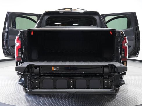 Used 2025 Chevrolet Silverado EV RST AWD/4WD image 14