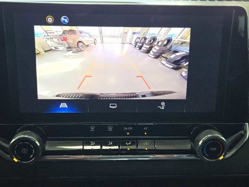 Certified 2024 Chevrolet Colorado Trail Boss w/ Advanced Trailering Package image 18