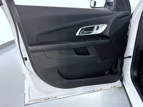 Certified 2017 Chevrolet Equinox Premier w/ Enhanced Convenience Package FWD image 10