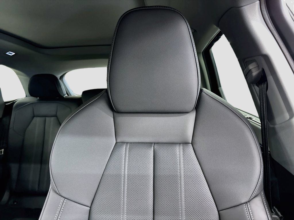 New 2026 Audi Q5 Premium Plus AWD/4WD image 19
