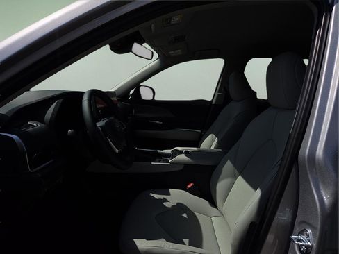 New 2026 Toyota Grand Highlander FWD image 20