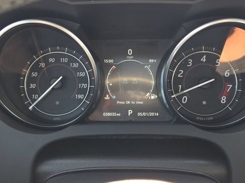 Used 2016 Jaguar F-TYPE Coupe RWD image 26