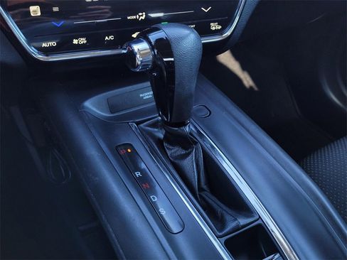 Used 2022 Honda HR-V EX image 14