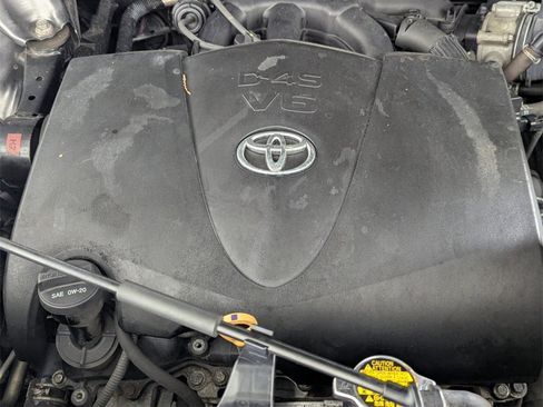 Used 2017 Toyota Highlander SE image 10