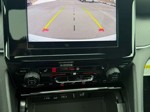 New 2025 Jeep Grand Cherokee Laredo X w/ Luxury Tech Group I image 26