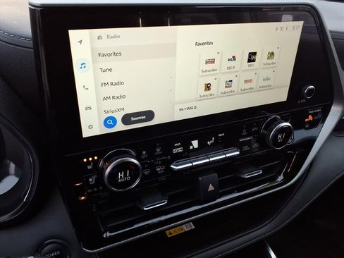 Used 2023 Toyota Highlander Platinum image 33