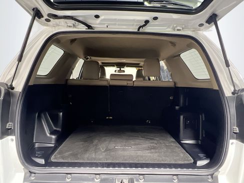 Used 2018 Toyota 4Runner SR5 Premium image 33