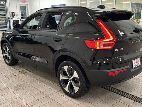 Used 2026 Volvo XC40 B5 Plus w/ Protection Package Premier image 7