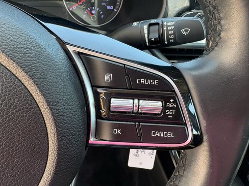 Used 2019 Kia Forte S w/ S Premium Package FWD image 11
