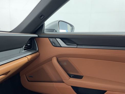 Certified 2025 Porsche 911 Carrera image 14