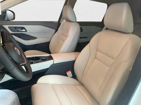 Used 2023 Nissan Rogue SL AWD/4WD image 10