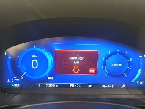 Used 2022 Ford Escape SEL w/ Technology Package image 10